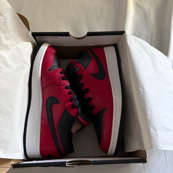 Jordan nike 1’s
